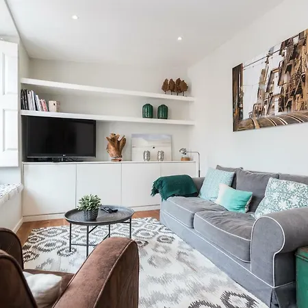 Apartment Feels Like Estrela Modern Flat Lisbon